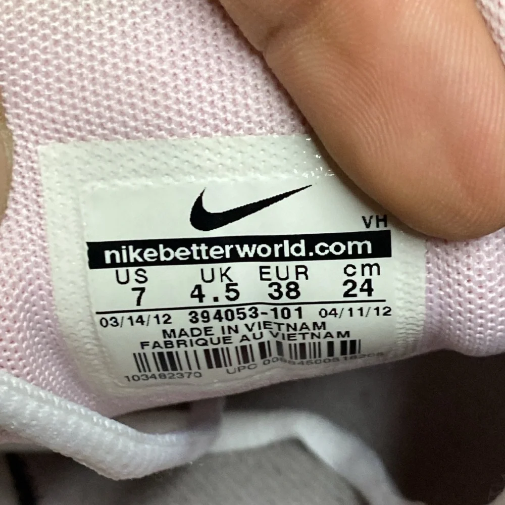 Nike Initiator Women’s Running Sneakers “White Metallic Silver Pink”
